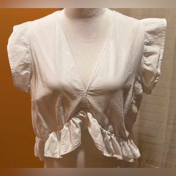 Women’s White Ruffled Shirt Top XL - Picture 9 of 9